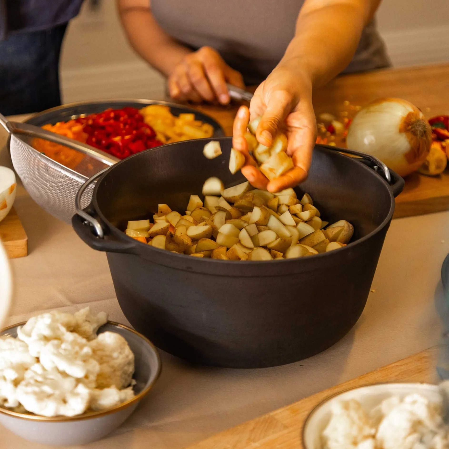 GUIDECAST Dutch Oven